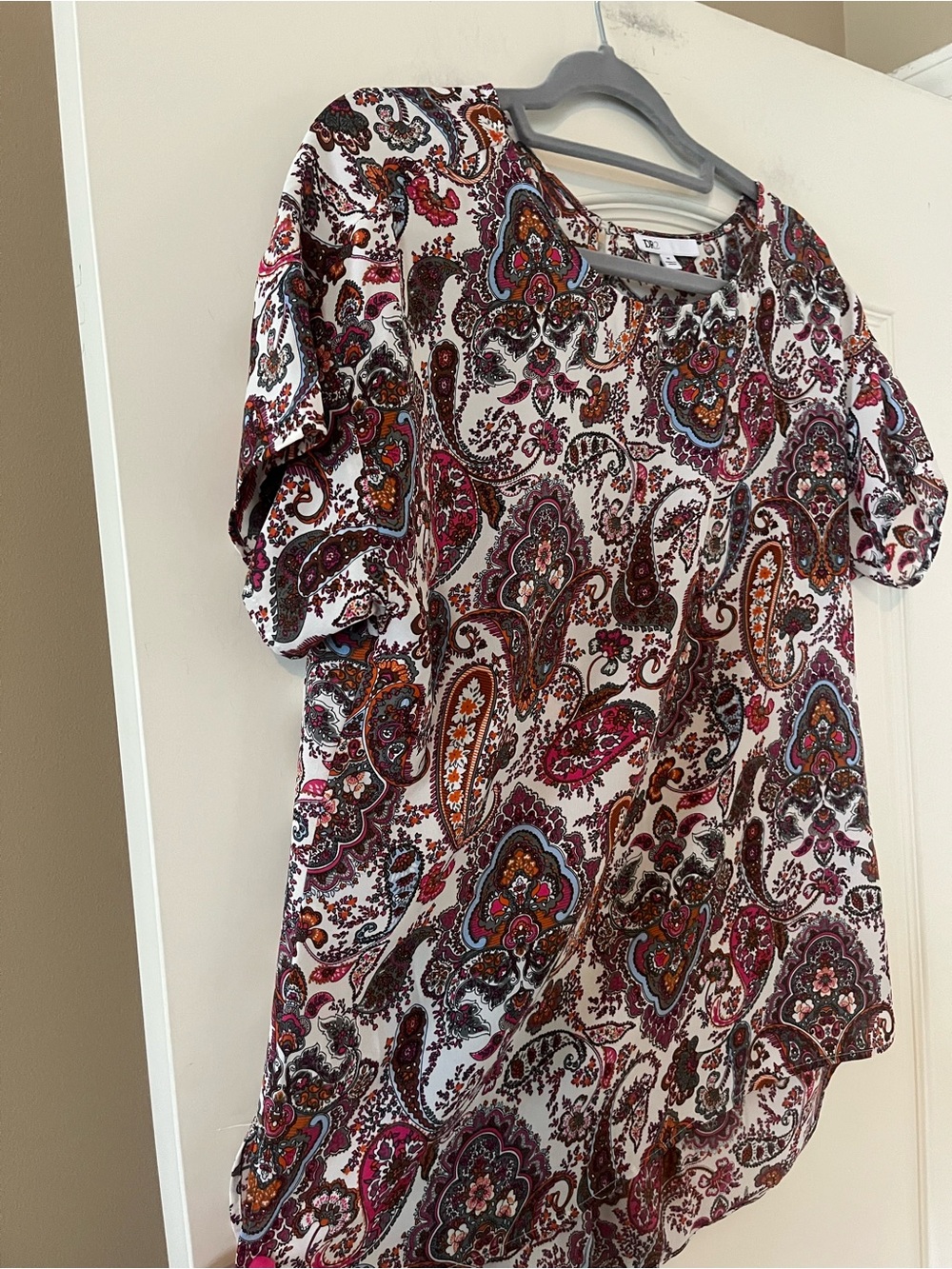 DR2 Paisley Short Sleeve Blouse Scoop Neck Women’s Size Medium - Picture 8 of 15